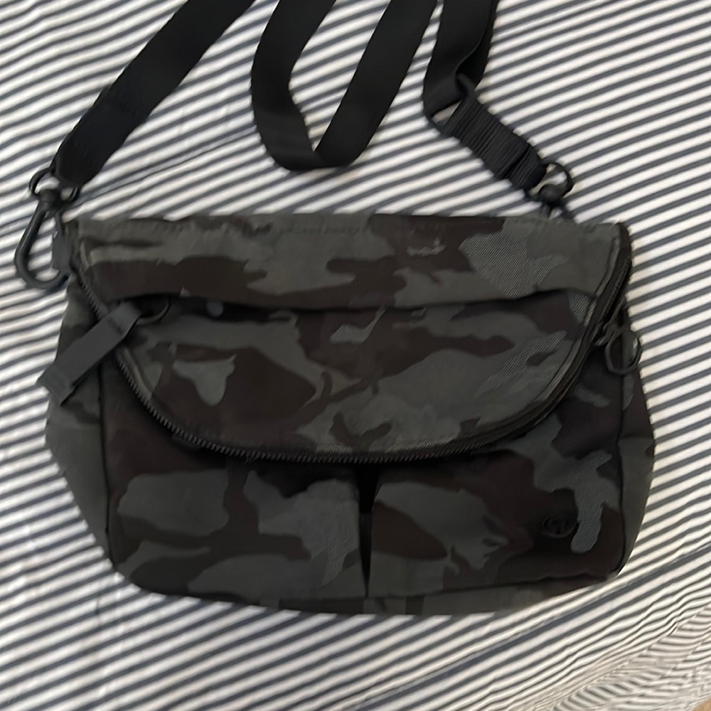Lululemon Crossbody All Night Festival Bag